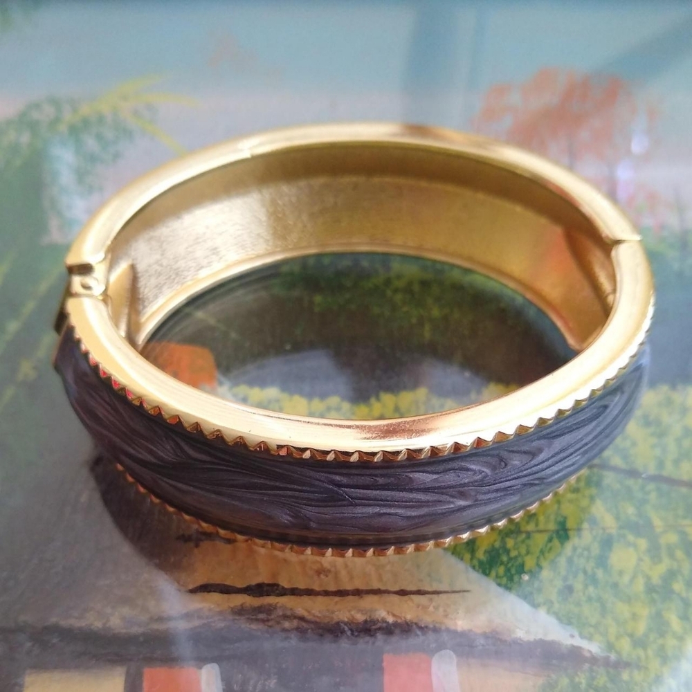 Charming Charlie Grey and Gold Oval Bracelet